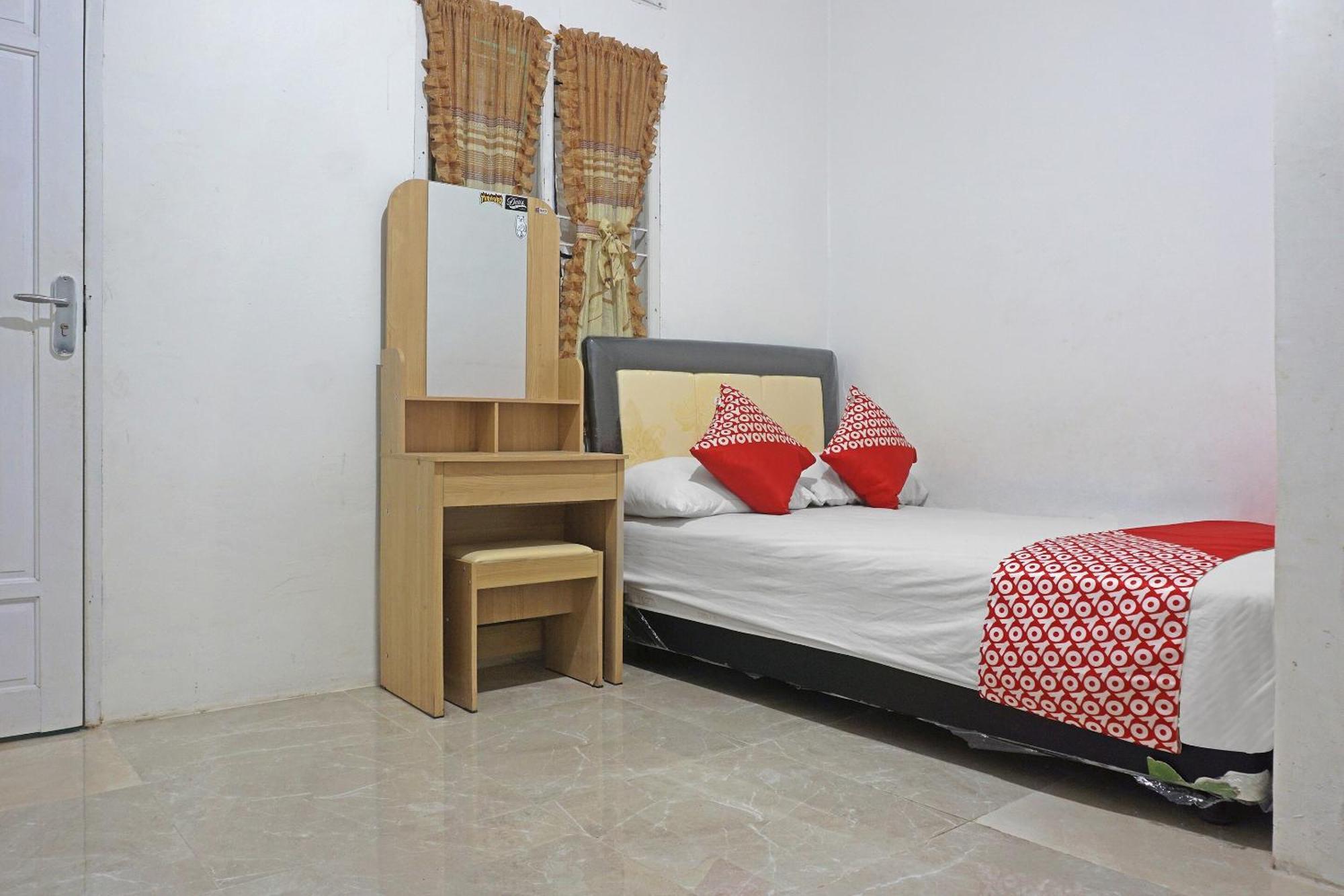 Hotel Oyo 91375 Feby